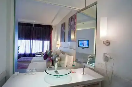 The Ashtan Sarovar Portico - 44