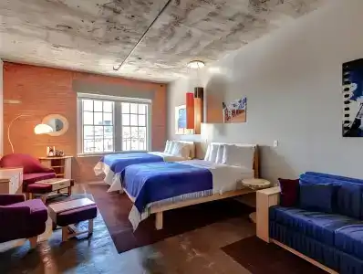Canvas Dallas - 18
