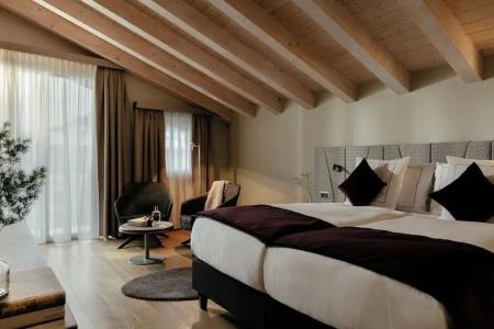 SchlossHouse Zermatt Wellbeing Rooms & Suites - 87