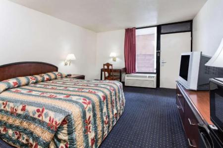 Knights Inn Virginia Beach Lynnhaven - 49