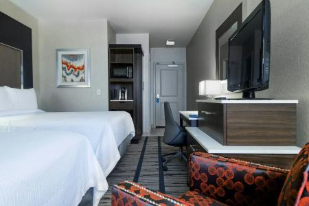 Fairfield Inn & Suites by Marriott Boston - 4