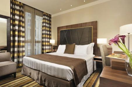 Uptown Palace - 8