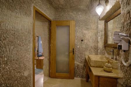 Hera Cave Suites - 74