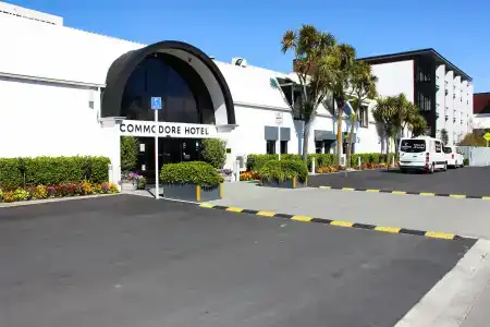 Commodore Airport - 14