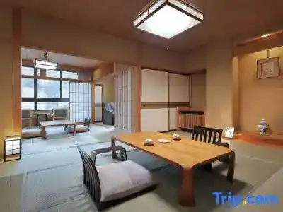 Nanaeyae - 33