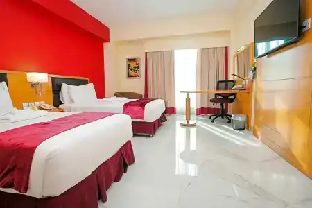 Holiday Inn, An Ihg - 40