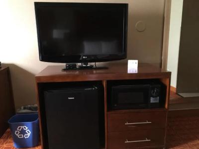 Comfort Inn & Suites near Kino Sports Complex - 51