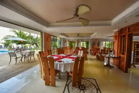Crown Beach Seychelles - 15