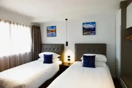 Regal Palms - 60