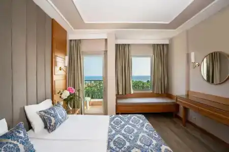 Royal Atlantis Beach - 6