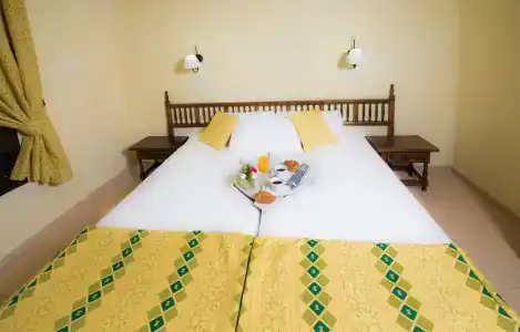 Ona Las Rosas - 6
