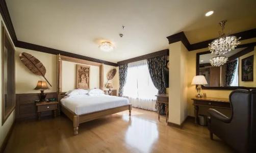 Peak Nimman Prestige - 49