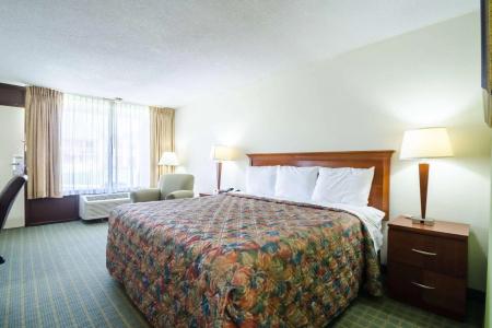Rodeway Inn & Suites Southeast - 32