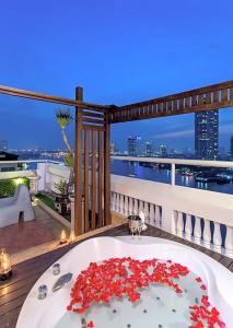 Ramada Plaza by Wyndham Bangkok Menam Riverside - 73