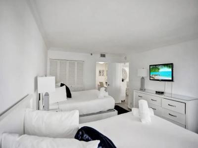 The Alexander All Suites - 297