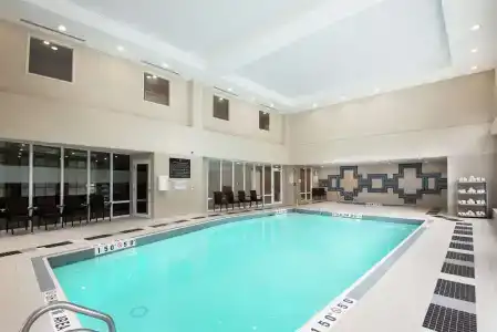 Hampton Inn & Suites by Hilton - 13