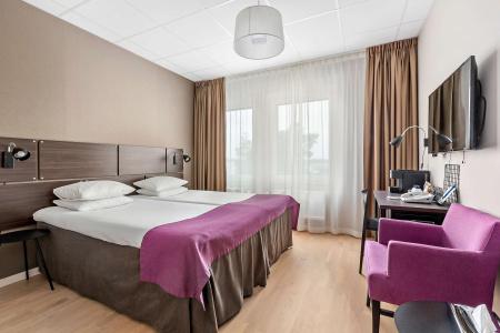 Best Western Plus Park Airport - 82