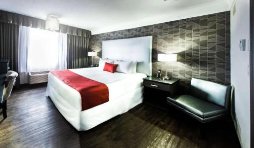 Best Western Plus Village Park Inn - 76
