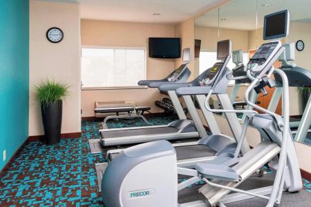 Fairfield Inn & Suites - 17