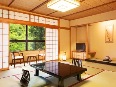 Yamanaka Onsen Kagari Kisshotei - 15