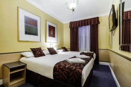 Tudor Court - 3