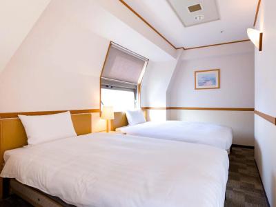 Toyoko Inn Tokyo Shinjuku Kabukicho - 16