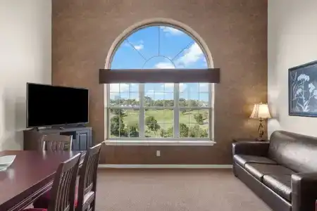 Grand Crowne by Capital Vacations - 160