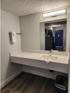 Studio 6, CA Natomas - 19