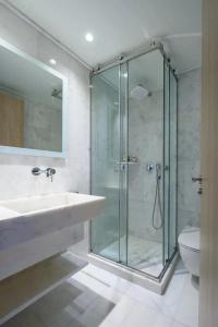 Fos Downtown Suites - 18