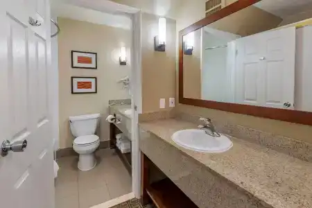 Comfort Inn & Suites Beach - 51