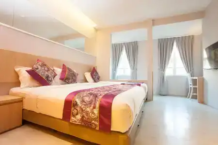Orange Premier Taman Segar - 23