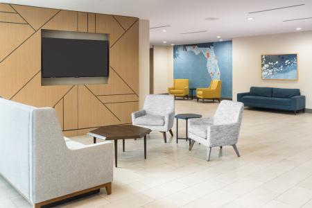 Cambria Miami Airport - Blue Lagoon - 2