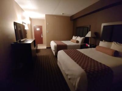 Best Western Plus Inn & Suites - 76