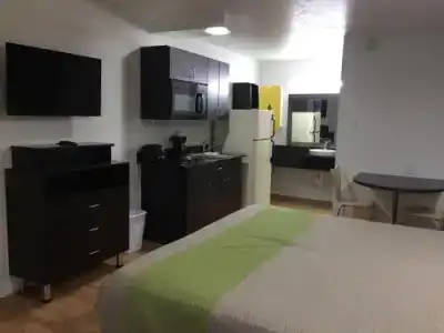 Studio 6-Longview, TX - 4