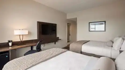 Best Western Plus Coastline Inn - 3