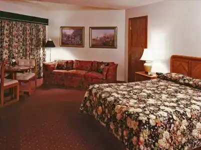 Greenbrier Inn - 28