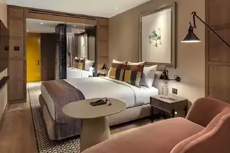 The Londoner - 19