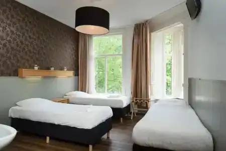 Amsterdam Inn - 42