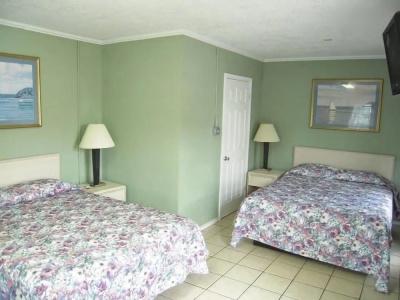 Bayfront Cottages - 4