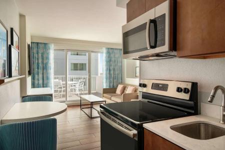 DoubleTree by Hilton Ocean City Oceanfront - 169