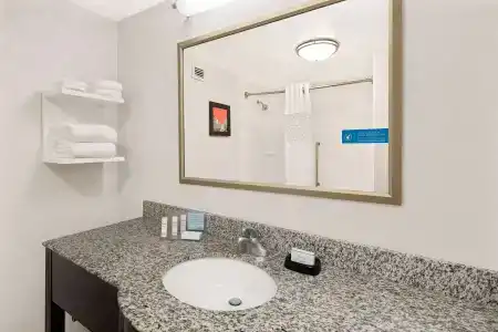 Hampton Inn Atlanta-Georgia Tech-Downtown - 8