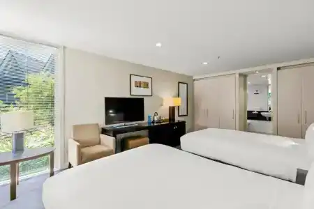 Scenic Suites - 76
