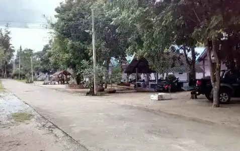 Roong Arun - 33