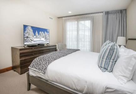 The Collection at the Ritz Carlton Residences - 142