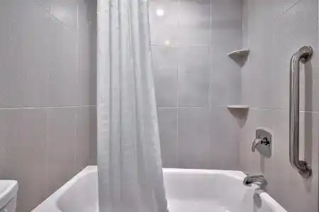 Comfort Inn & Suites South - 23