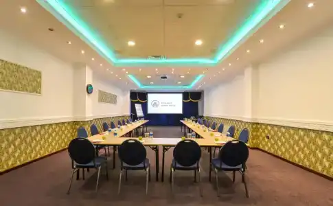 Phoenicia Grand - 18