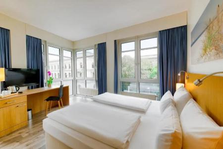 Berlin Mitte by Campanile - 36