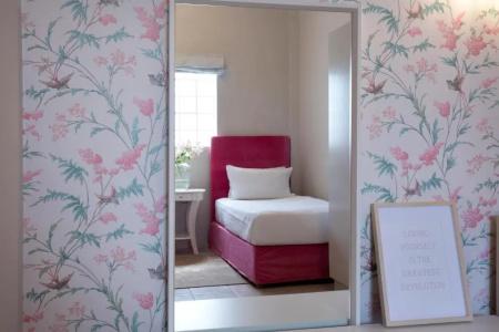 Alley Boutique and Spa - 179