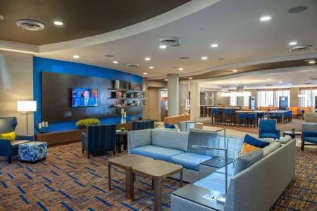 Courtyard by Marriott Downtown - 18