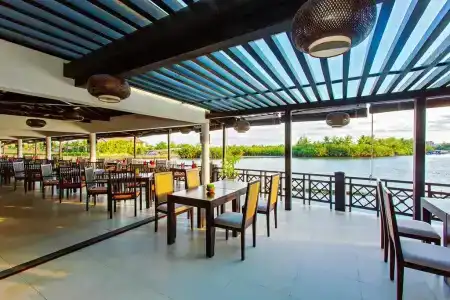 Hoi An Beach Resort - 39